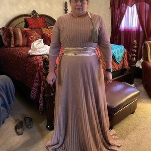 Mother of the Bride Gown Size 14 Rose Gold Ball Gown